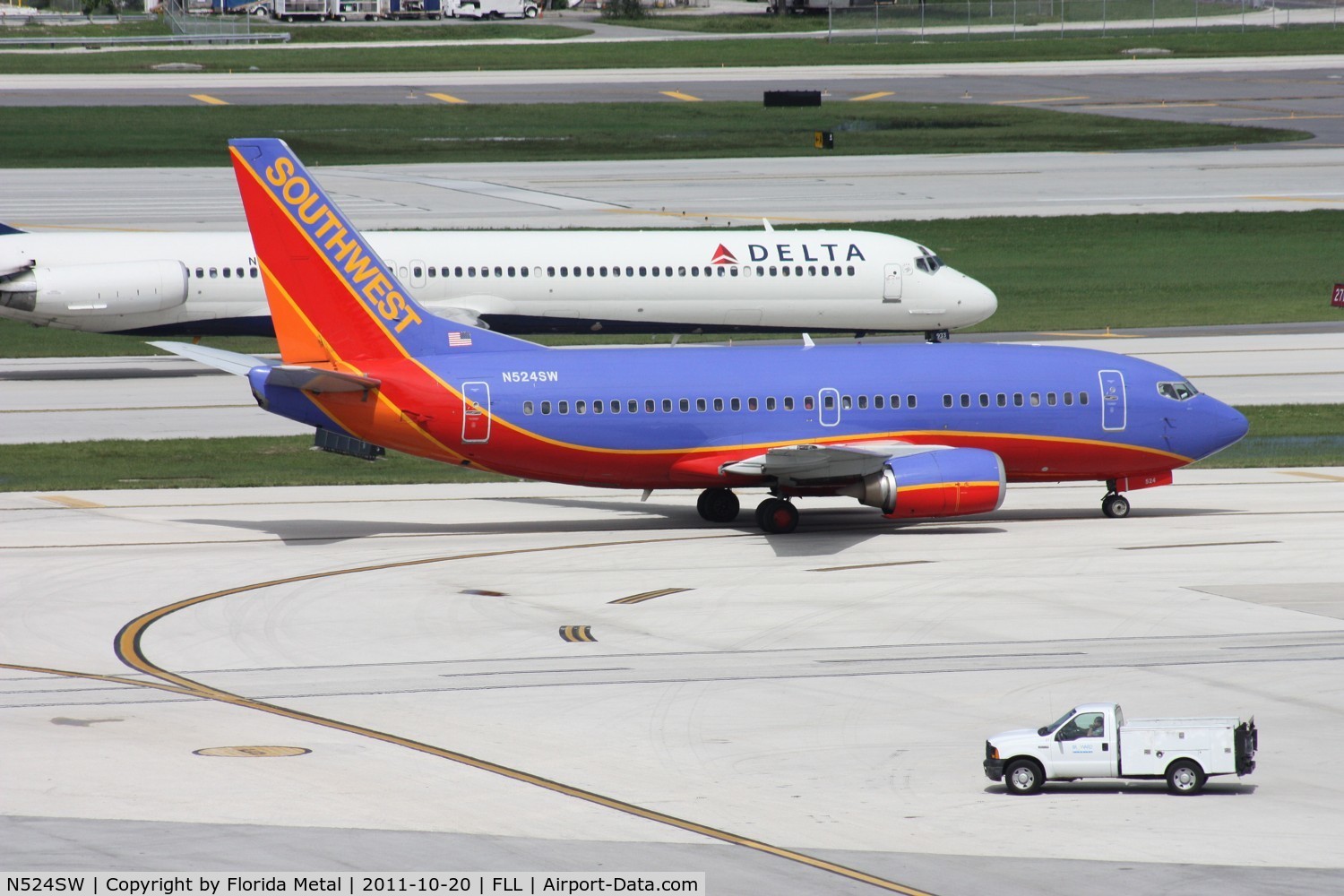 N524SW, 1992 Boeing 737-5H4 C/N 26566, Southwest 737