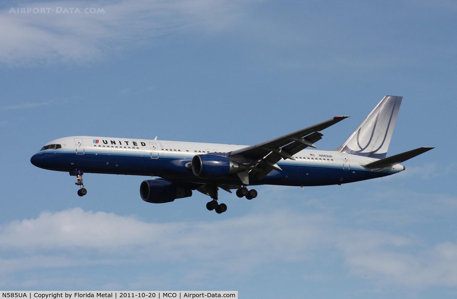 N585UA, 1993 Boeing 757-222 C/N 26709, United 757