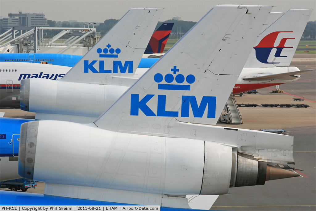 PH-KCE, 1994 McDonnell Douglas MD-11 C/N 48559, Love this picture ;)