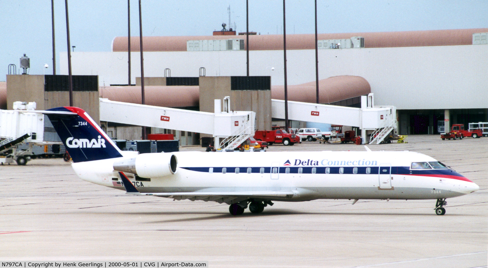 N797CA, 1999 Bombardier CRJ-100ER (CL-600-2B19) C/N 7344, Comair Delta Connection
