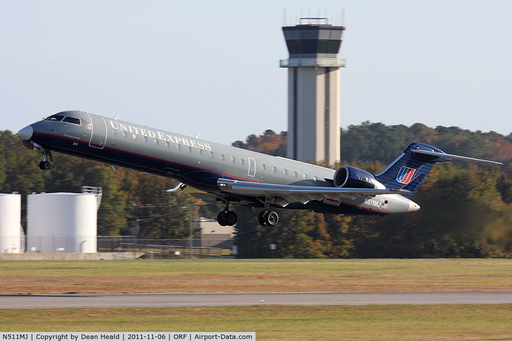 N511MJ, 2003 Bombardier CRJ-700 (CL-600-2C10) Regional Jet C/N 10104, United Express (Mesa Airlines) N511MJ (FLT ASH3733) departing RWY 5 en route to Washington Dulles Int'l (KIAD).