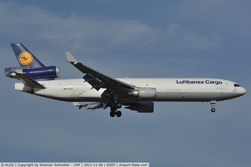 D-ALCG, 1999 McDonnell Douglas MD-11F C/N 48799, Lufthansa MD11