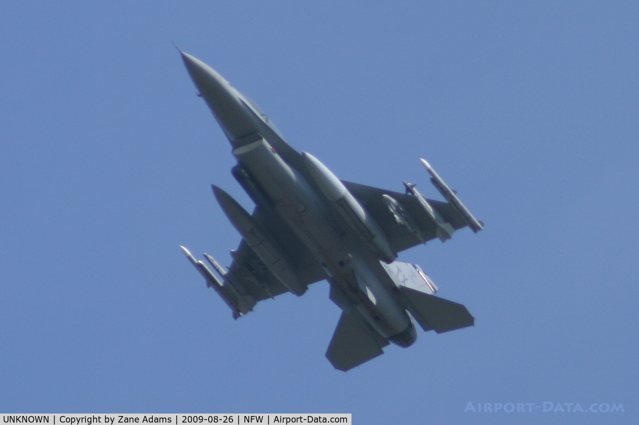 UNKNOWN, General Dynamics F-16C Fighting Falcon C/N Unknown, 301st FG F-16 Landing at Carwell Field (NAS Fort Worth)