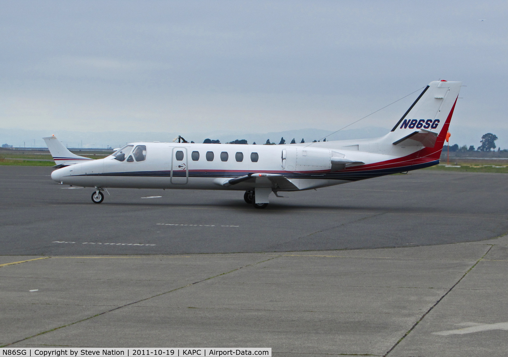 N86SG, 1982 Cessna 550 Citation II C/N 550-0350, Mick Inc (Salem, OR) 1982 Cessna 550 taxiing at Napa, CA