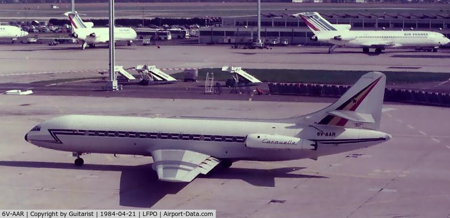 6V-AAR, 1959 Sud Aviation SE-210 Caravelle III C/N 5, Taxiing in at Paris Orly