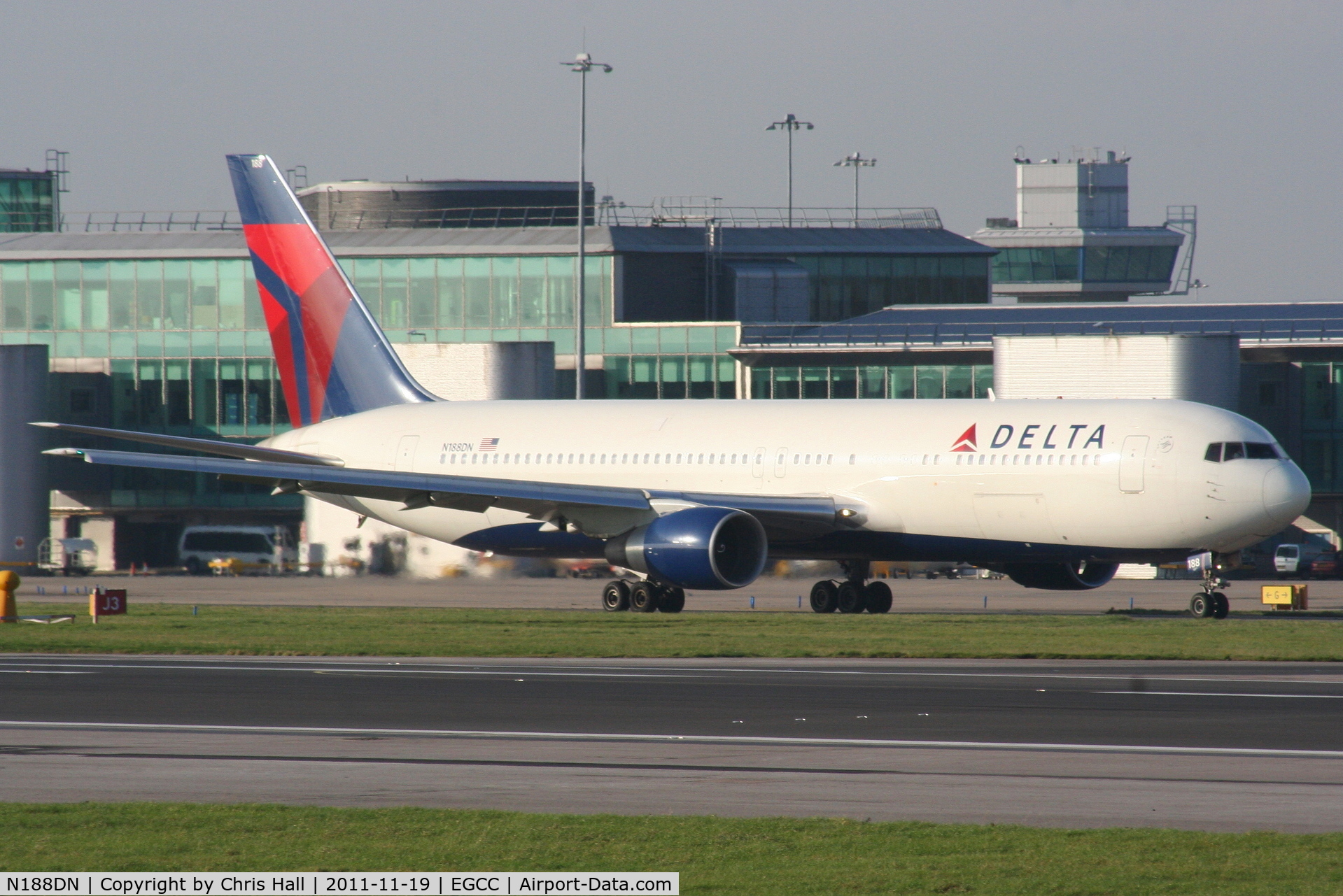 N188DN, 1996 Boeing 767-332 C/N 27583, Delta