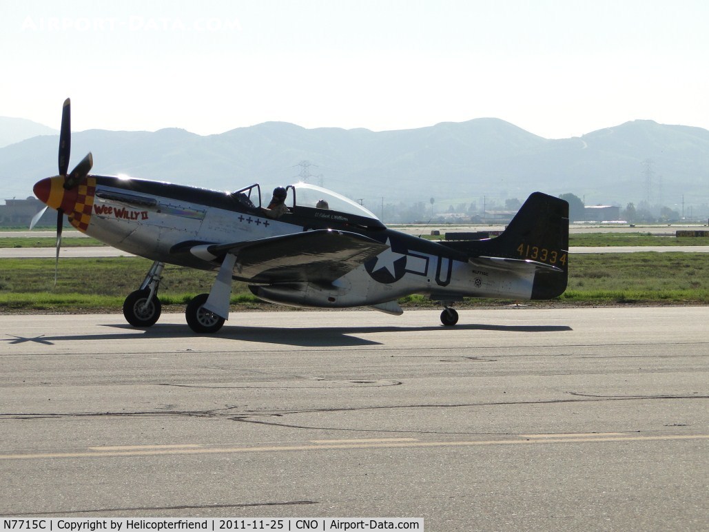 N7715C, 1944 North American P-51D C/N 44-84961A (124-44817), Taxiing on taxiway Sierra enroute runway 26R