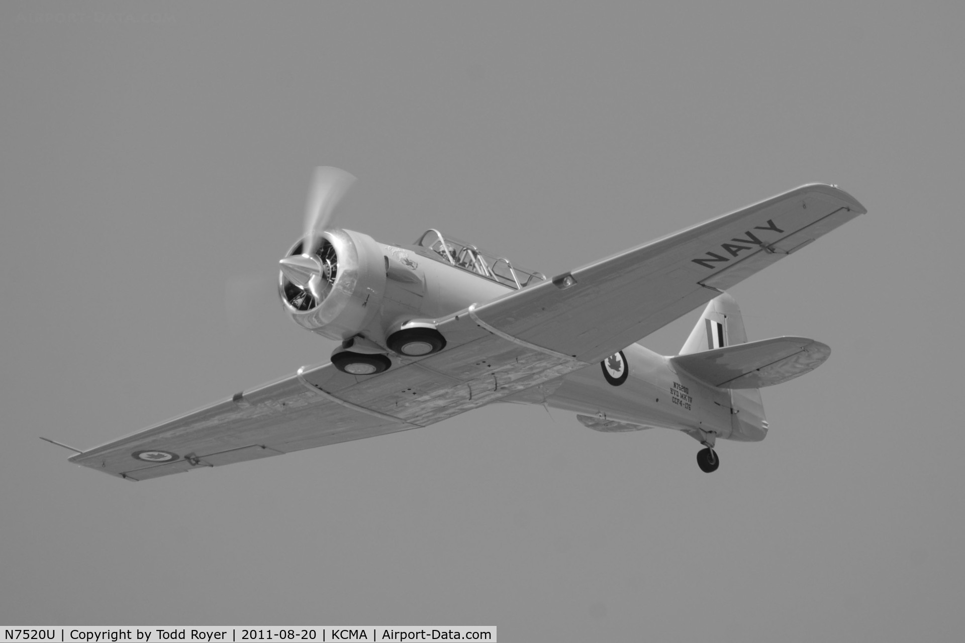 N7520U, 1952 Canadian Car & Foundry Harvard Mk.4 C/N CCF4-176, Camarillo Airshow 2011