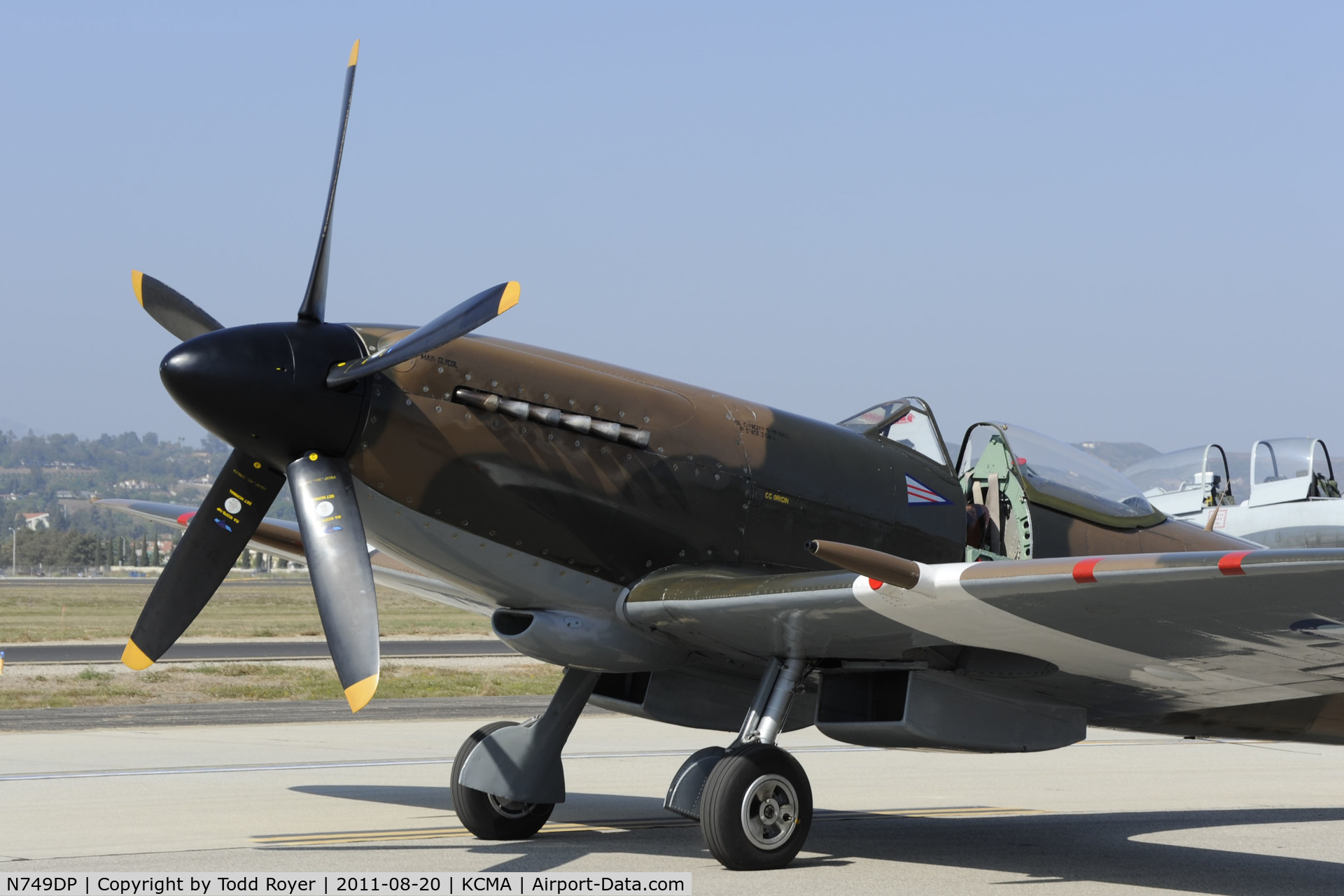 N749DP, 1945 Supermarine Spitfire XIV C/N 6S/583887, Camarillo Airshow 2011