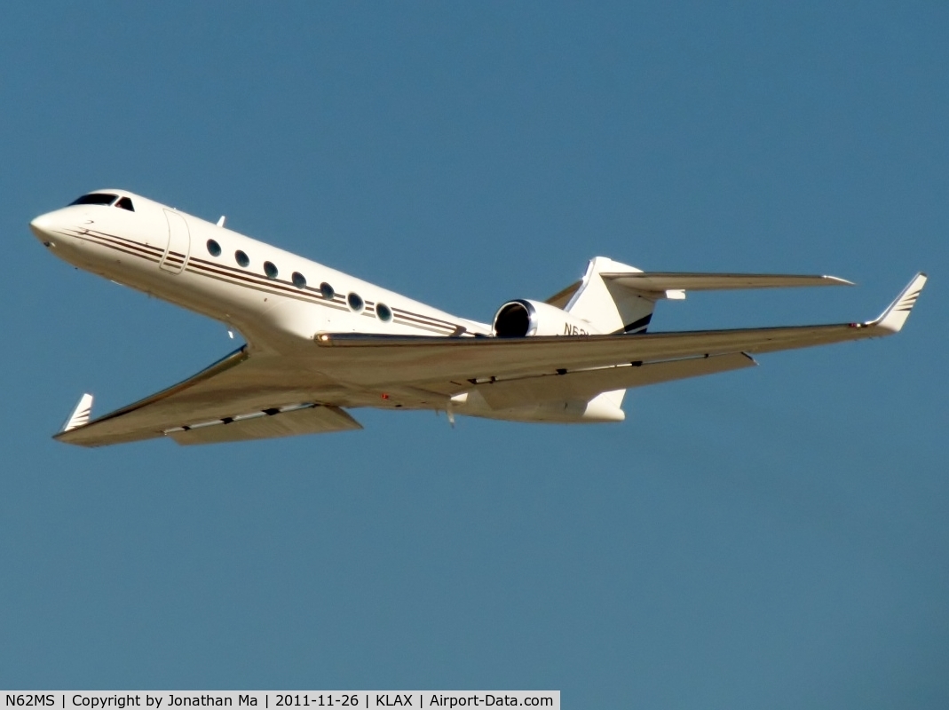 N62MS, 2003 Gulfstream Aerospace GV-SP (G550) C/N 5017, Unusual to see a bizjet from LAX