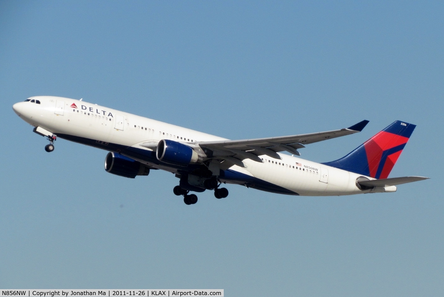 N856NW, 2004 Airbus A330-223 C/N 0631, N856NW and N855NW departed LAX