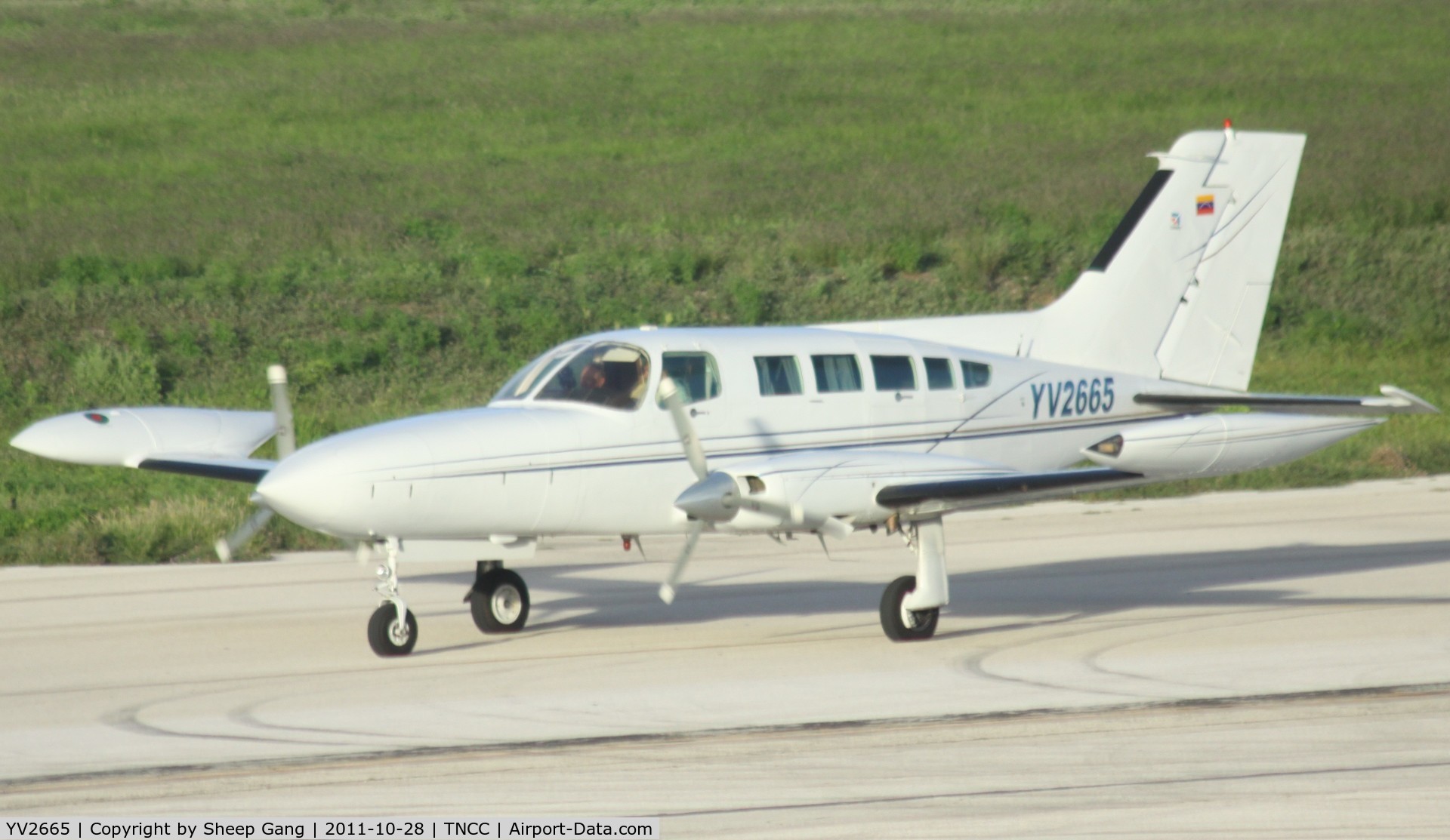 YV2665, Cessna 402B Businessliner C/N Not found YV2665, YV2665 at TNCC