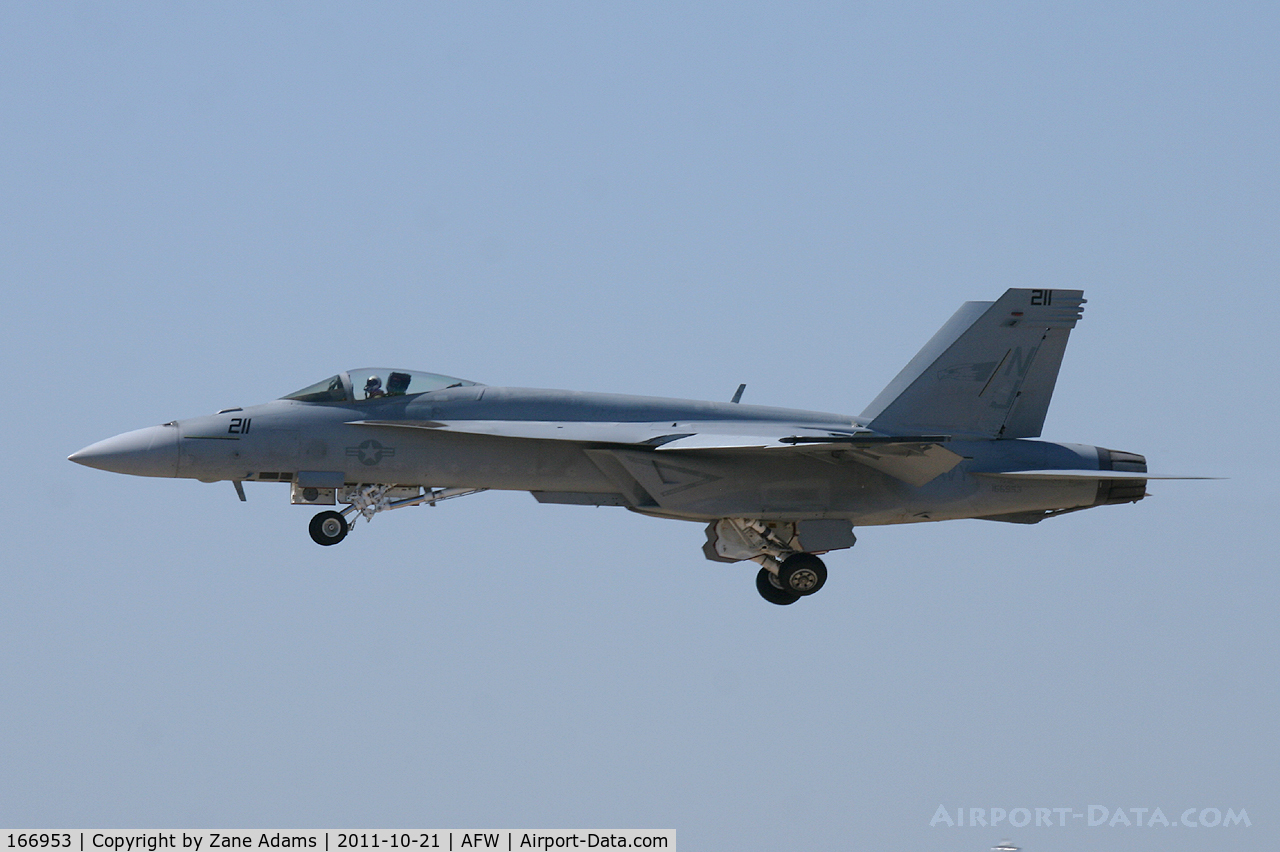 166953, Boeing F/A-18E Super Hornet C/N E195, At the 2011 Alliance Airshow - Fort Worth, TX