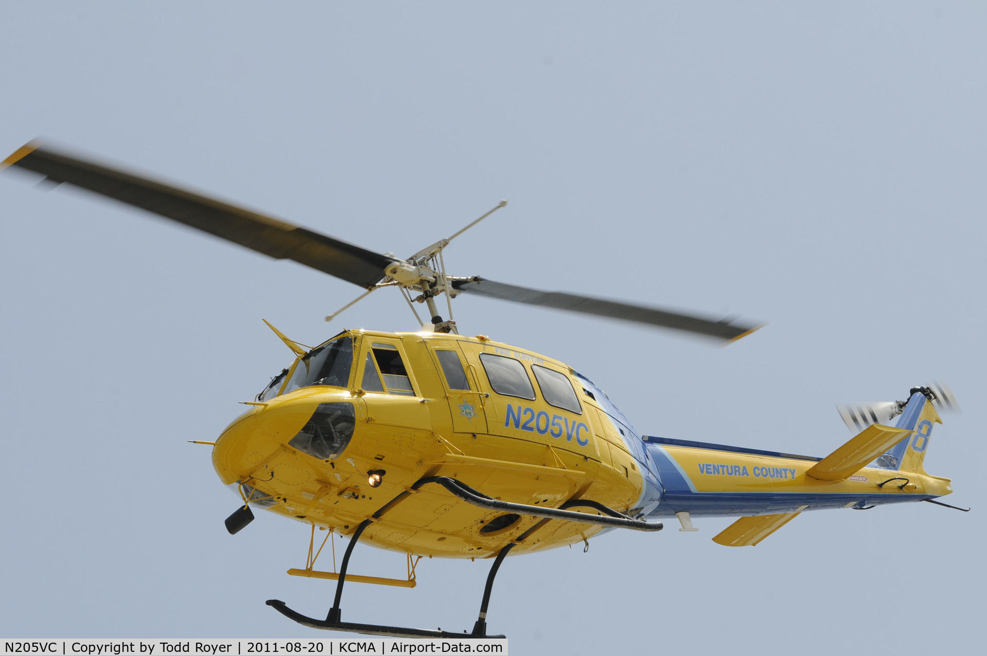 N205VC, 1969 Bell 205A-1 C/N 30066, Departing Camarillo
