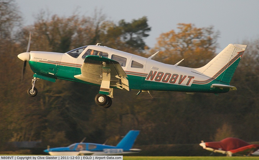 N808VT, 1977 Piper PA-28R-201 Cherokee Arrow III C/N 28R-7737051, Arrived 13:48 and Departed 14:54 for Panshanger