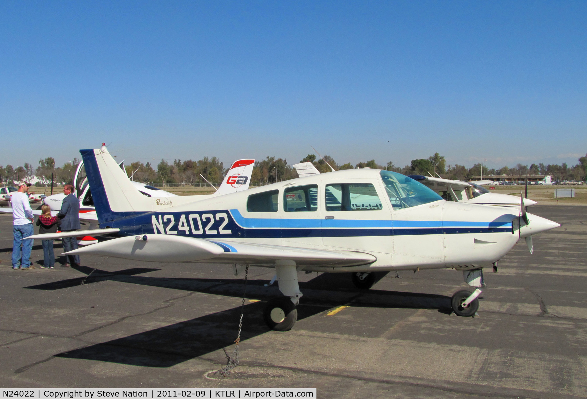 N24022, 1977 Beech C23 Sundowner 180 C/N M-1927, Concord Trading Inc. (Paramount, CA) 1977 Beech C23 visiting Tulare, CA Tulare, CA for International Ag Expo