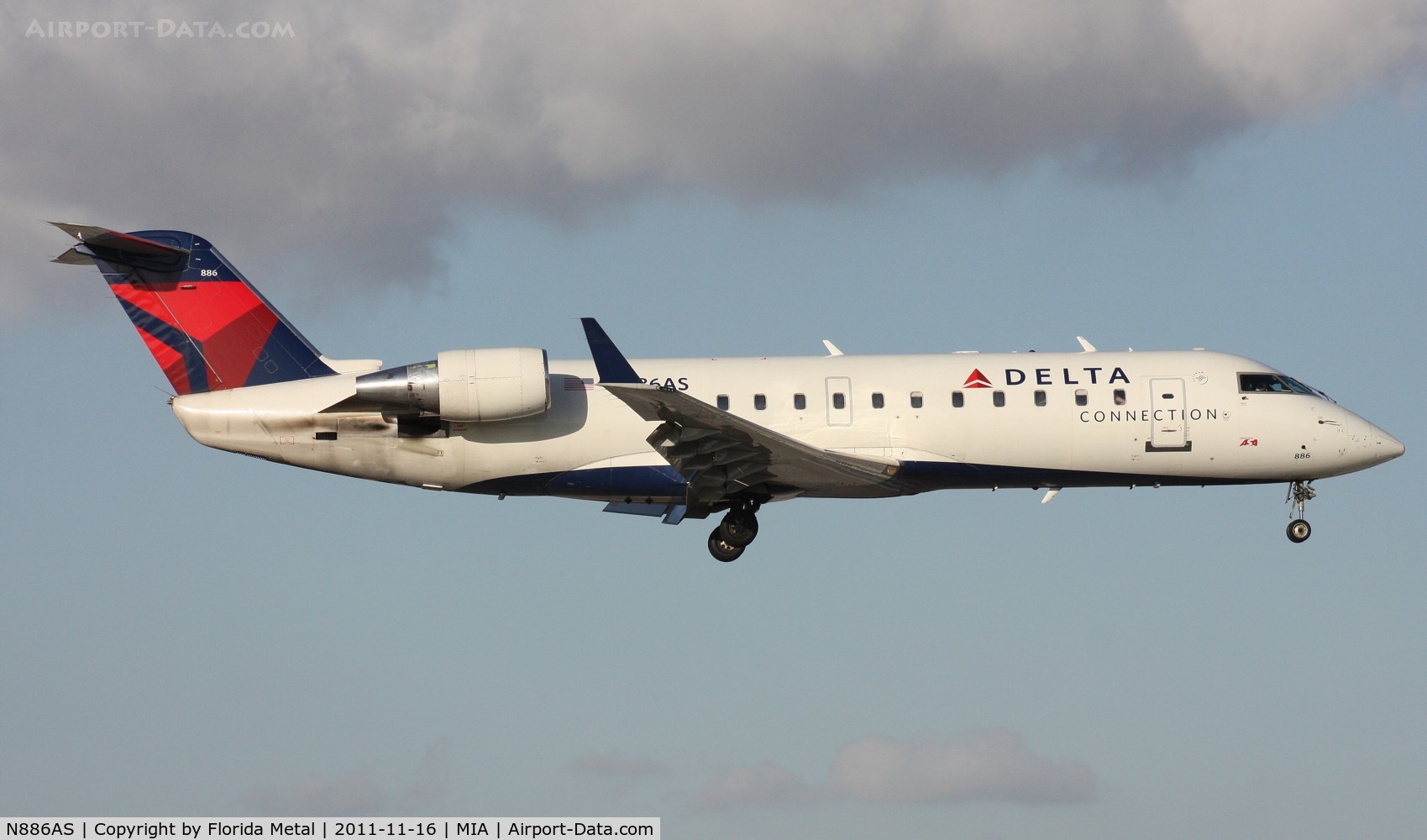 N886AS, 2001 Bombardier CRJ-200ER (CL-600-2B19) C/N 7531, ASA CRJ-200