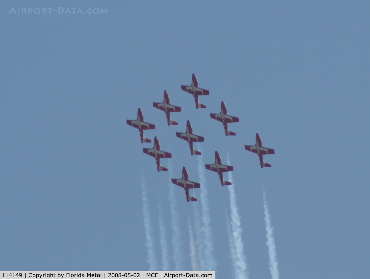 114149, Canadair CT-114 Tutor C/N 1149, Snowbirds practicing at MacDill - profile for #4 somewhere in formation