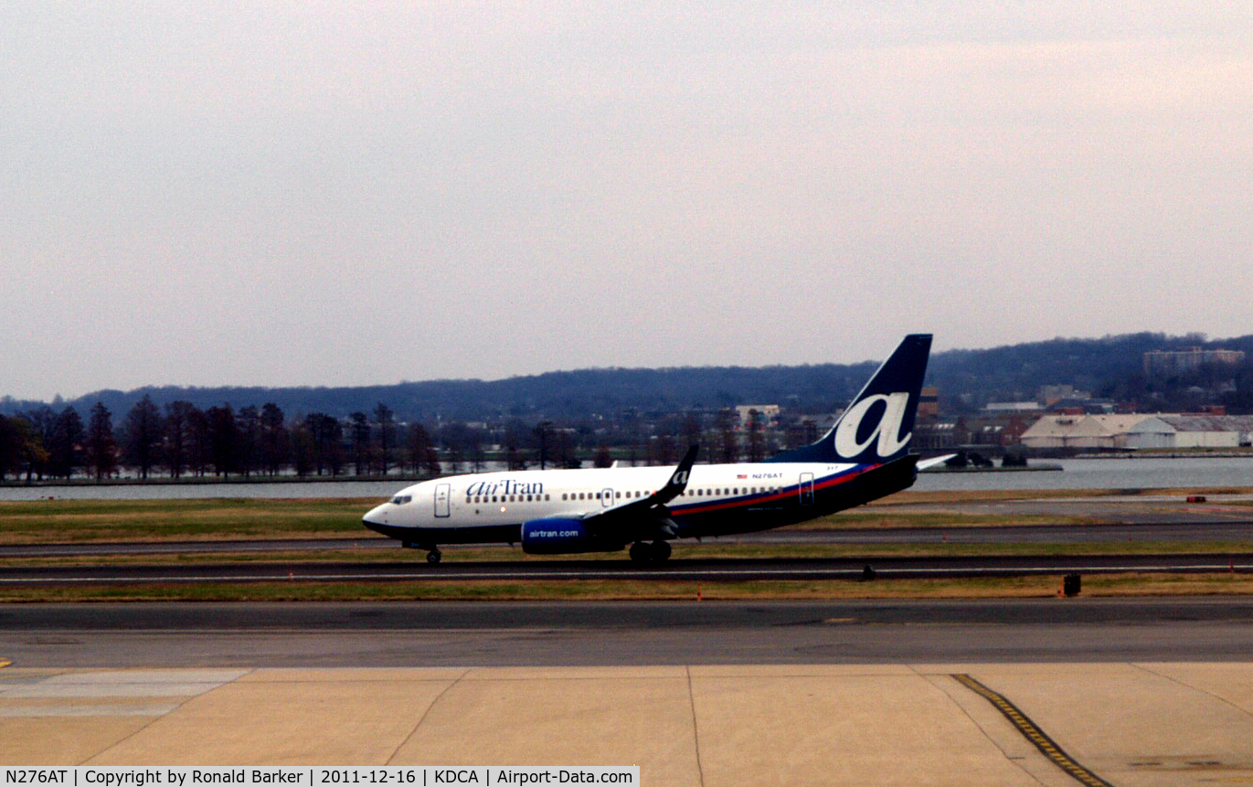 N276AT, 2005 Boeing 737-76N C/N 32664, DCA, AT