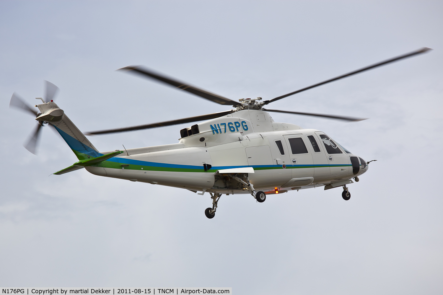 N176PG, 2005 Sikorsky S-76C C/N 760608, take off
