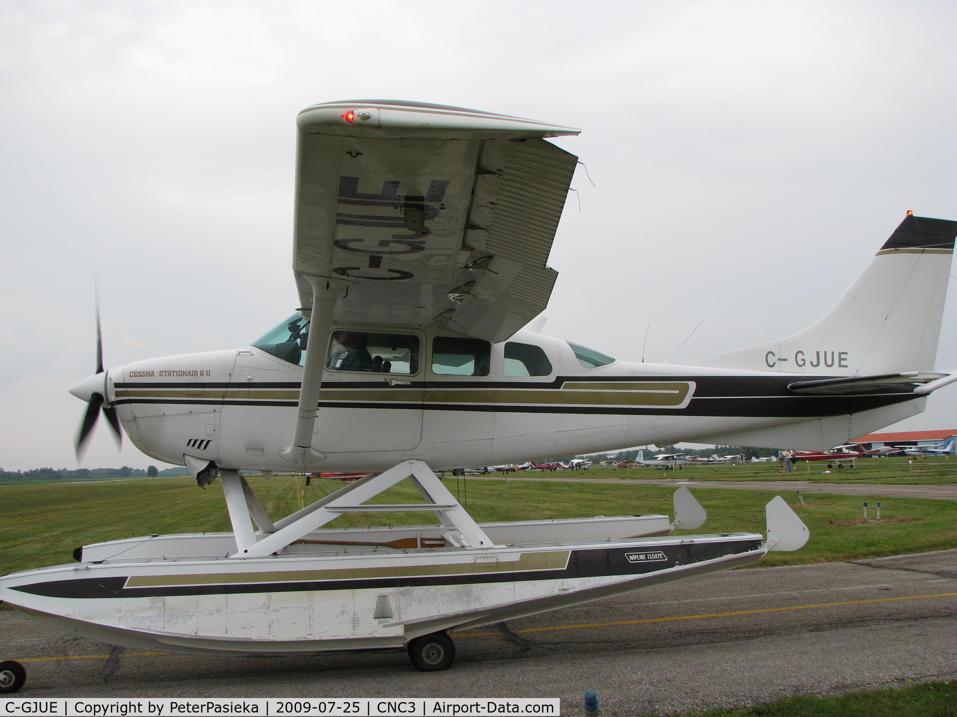 C-GJUE, Cessna TU206G Turbo Stationair C/N U20605652, @ Brampton Airport
