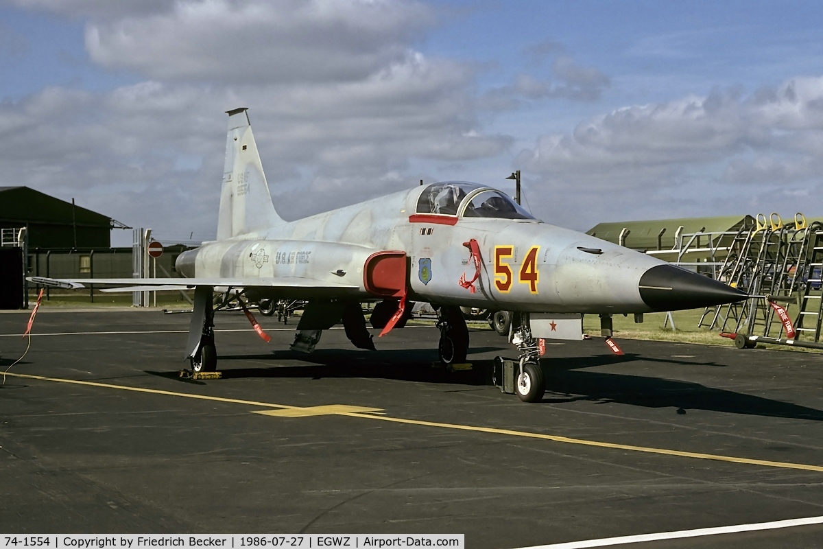 74-1554, 1974 Northrop F-5E Tiger II C/N R.1212, Flightline at RAF Alconbury