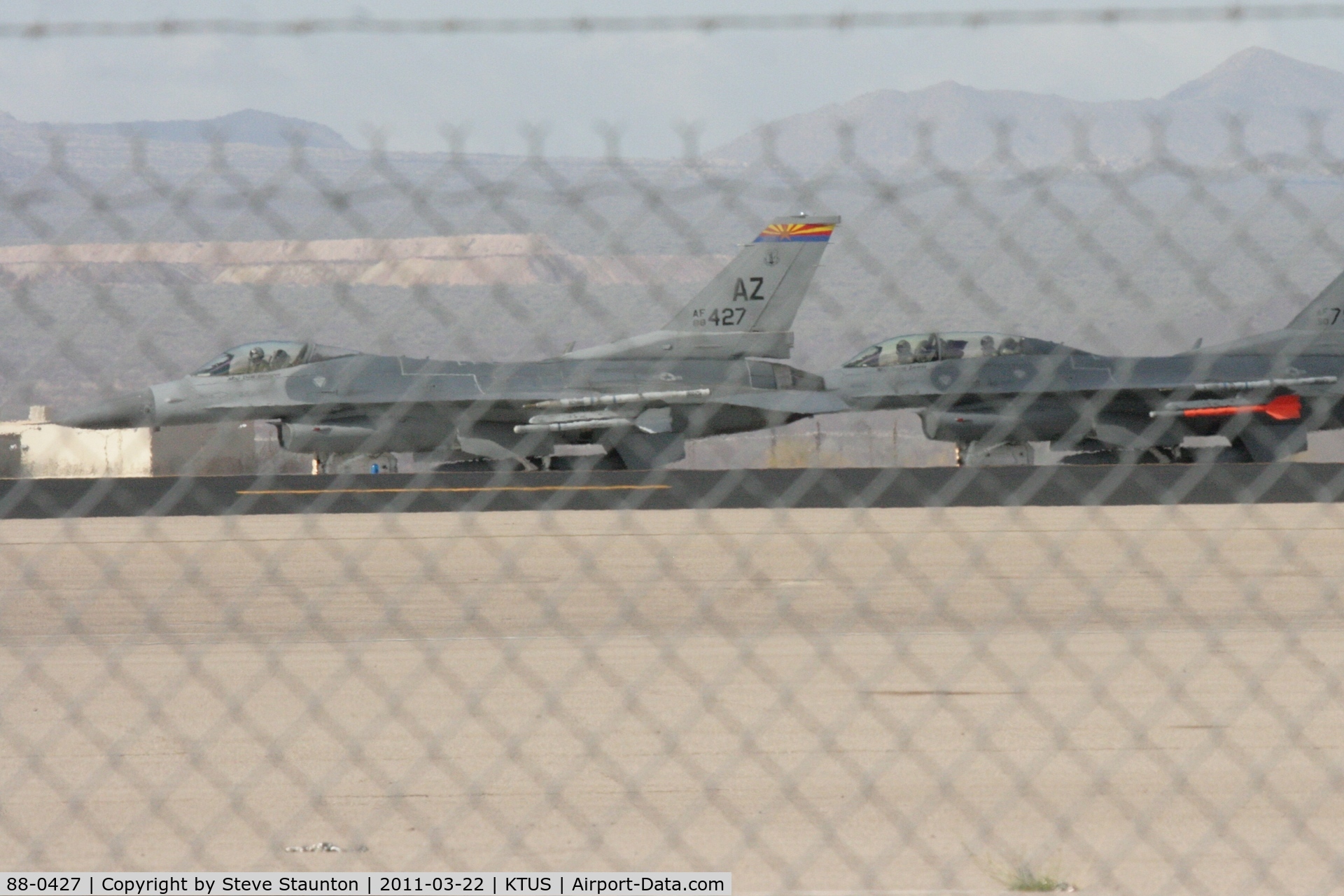 88-0427, 1988 General Dynamics F-16CM Fighting Falcon C/N 1C-029, Taken at Tucson International Airport, in March 2011 whilst on an Aeroprint Aviation tour