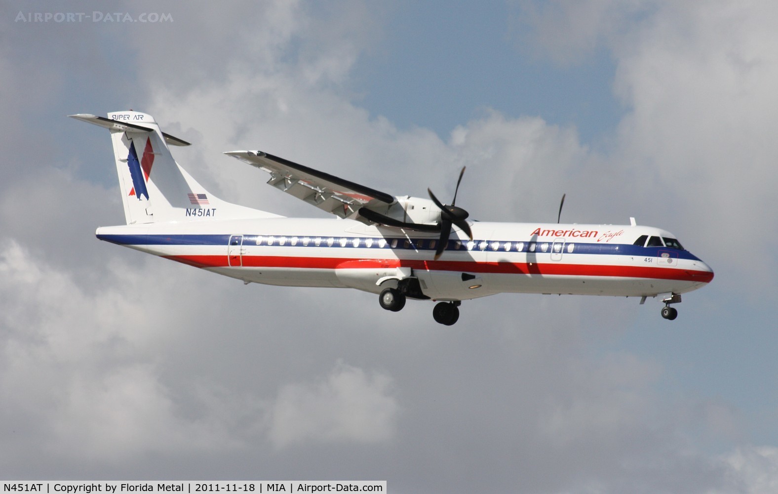 N451AT, 1995 ATR 72-212 C/N 451, Eagle ATR-72 landing by El Dorado