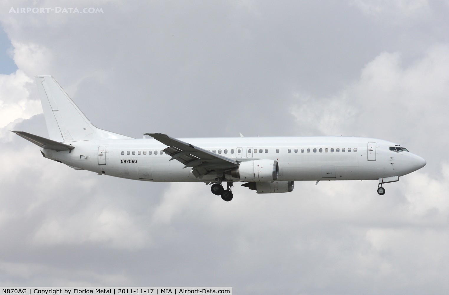 N870AG, 1988 Boeing 737-4Y0 C/N 23870, Sky King 737 arriving from Havana