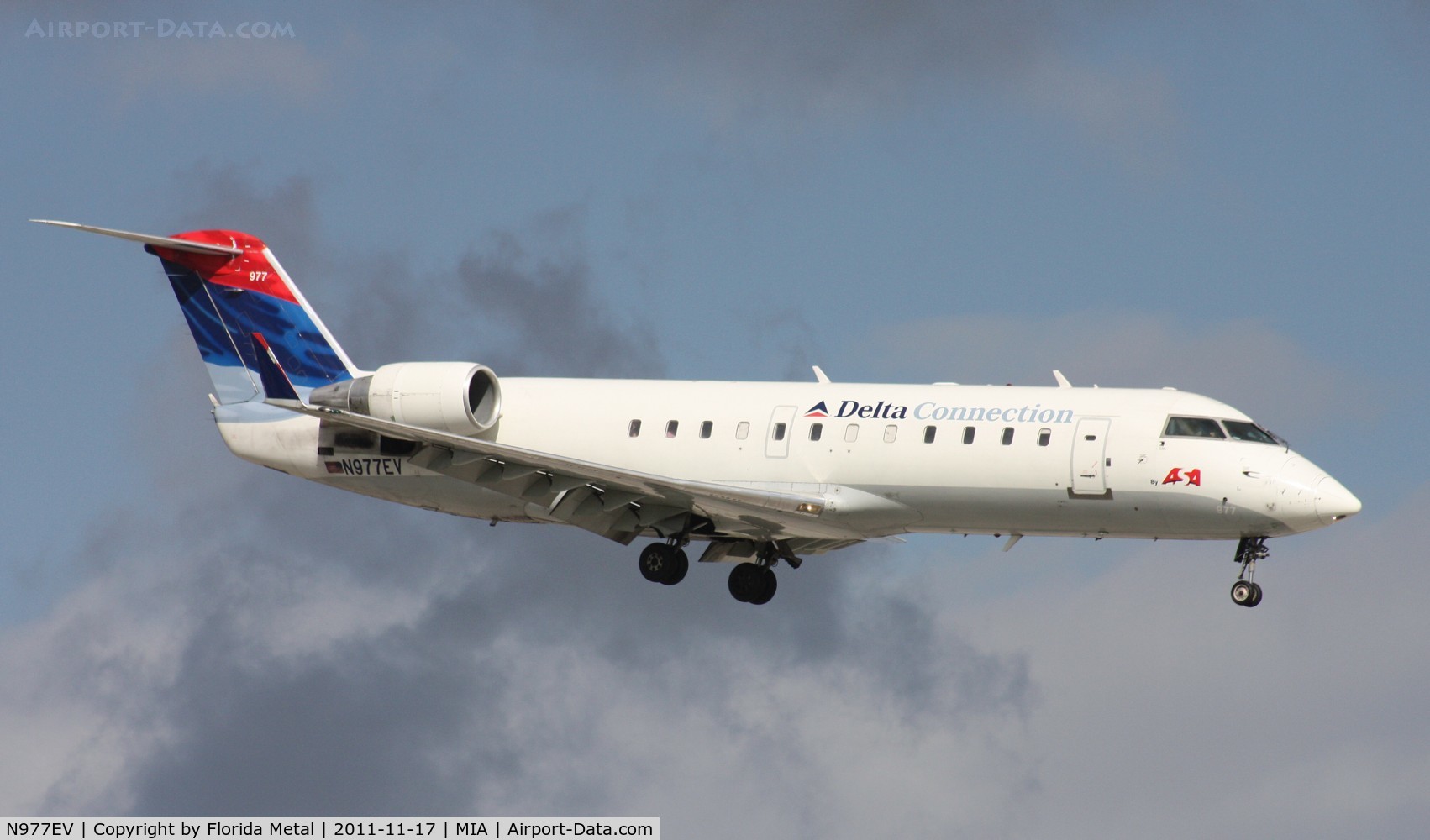 N977EV, 2002 Bombardier CRJ-200ER (CL-600-2B19) C/N 7720, ASA CRJ-200
