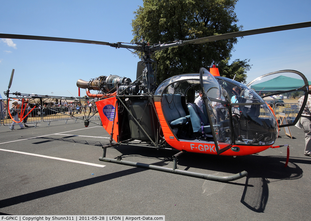 F-GPKC, Eurocopter SA-318C Alouette II Astazou C/N 2112, Used as a static helicopter during Rochefort Open Day 2011...