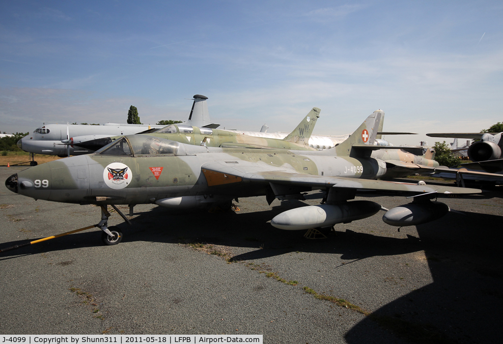 J-4099, 1959 Hawker Hunter F.58 C/N 41H-697466, Stored at Dugny area...