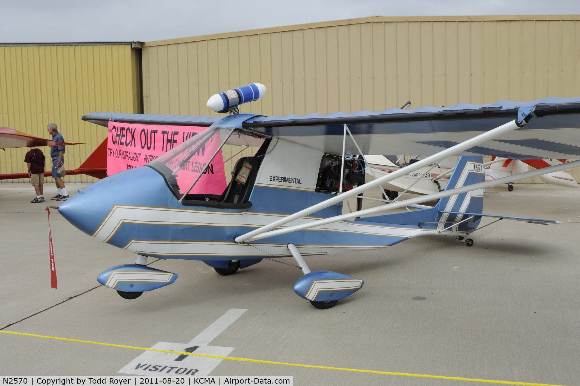 N2570, Quad City Challenger I C/N 001, Camarillo airshow 2011
