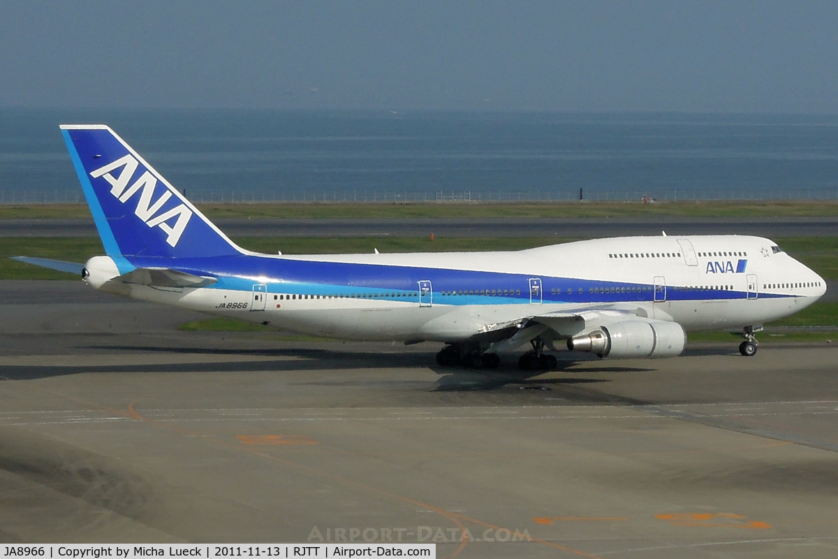 JA8966, 1995 Boeing 747-481D C/N 27442, At Haneda