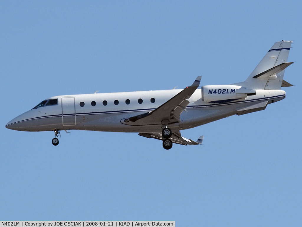 N402LM, 2003 Israel Aircraft Industries Gulfstream 200 C/N 082, Arriving at Dulles