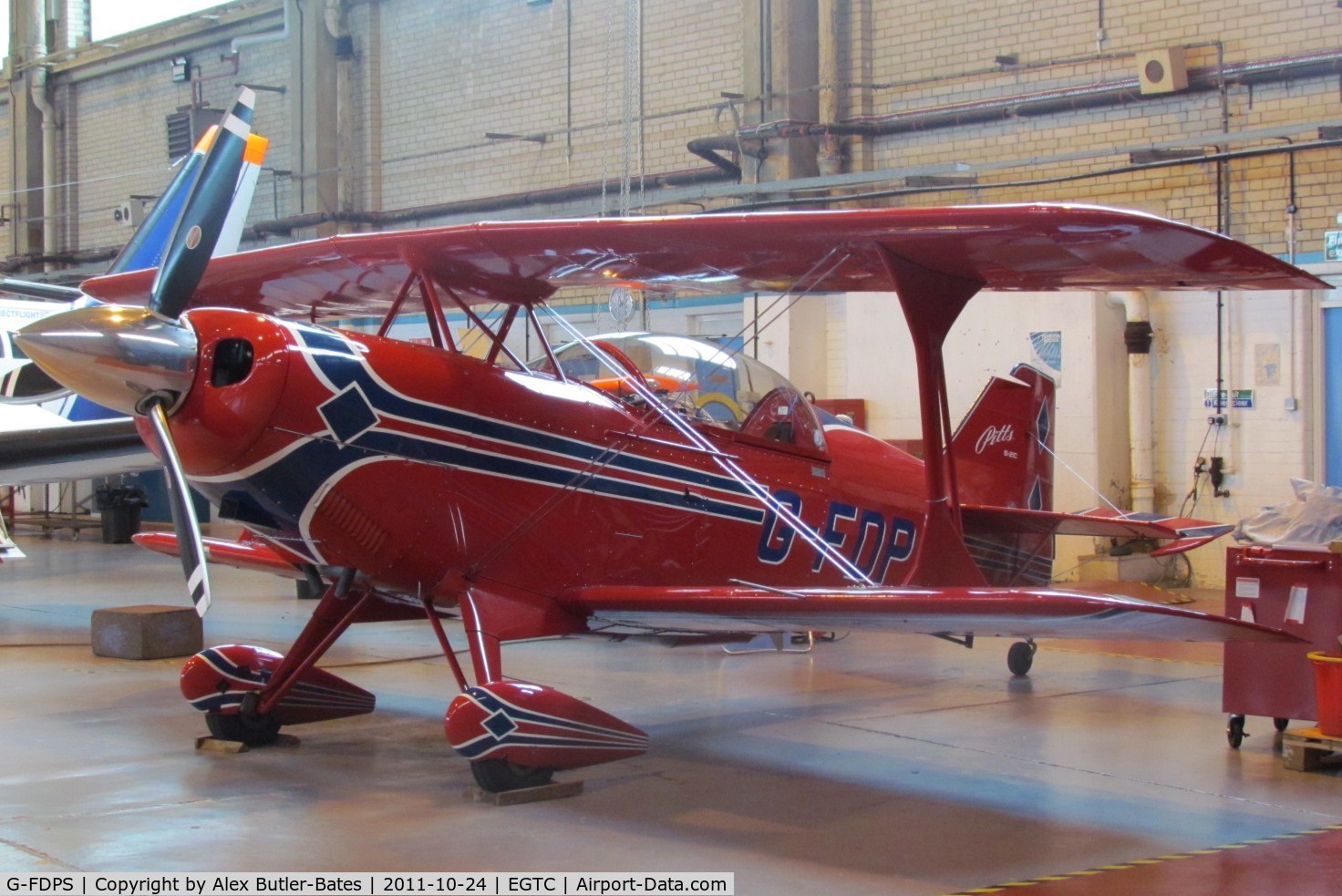 G-FDPS, 2004 Aviat Pitts S-2C Special C/N 6066, Parked in the corner of the hangar