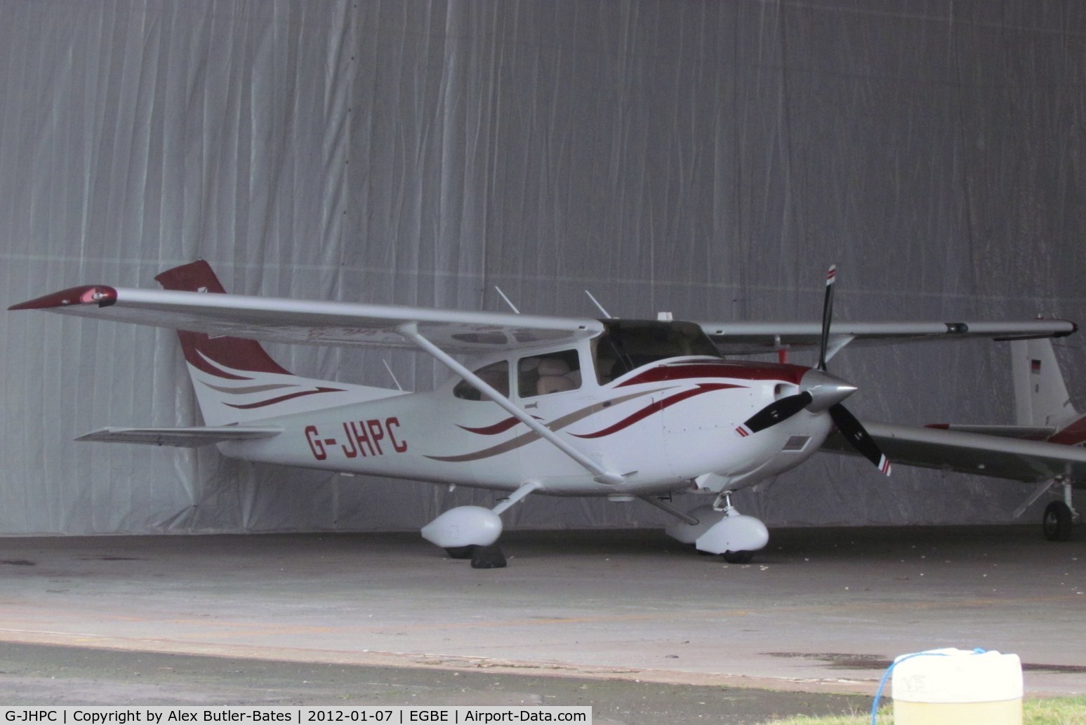 G-JHPC, 2008 Cessna 182T Skylane C/N 18282125, Hangared