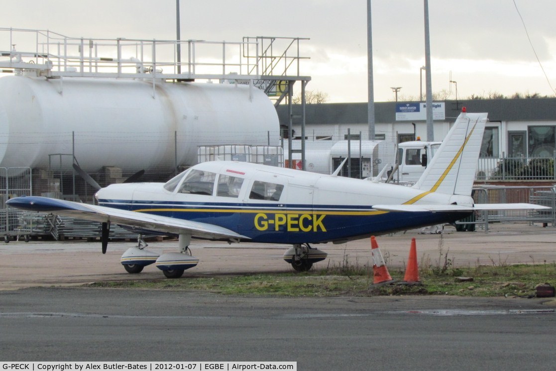 G-PECK, 1970 Piper PA-32-300 Cherokee Six C/N 32-7140008, 