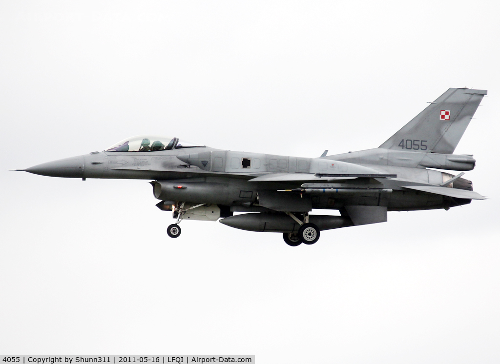 4055, 2007 Lockheed Martin F-16CJ Fighting Falcon C/N JC-16, On landing after exercices during NATO Tiger Meet 2011