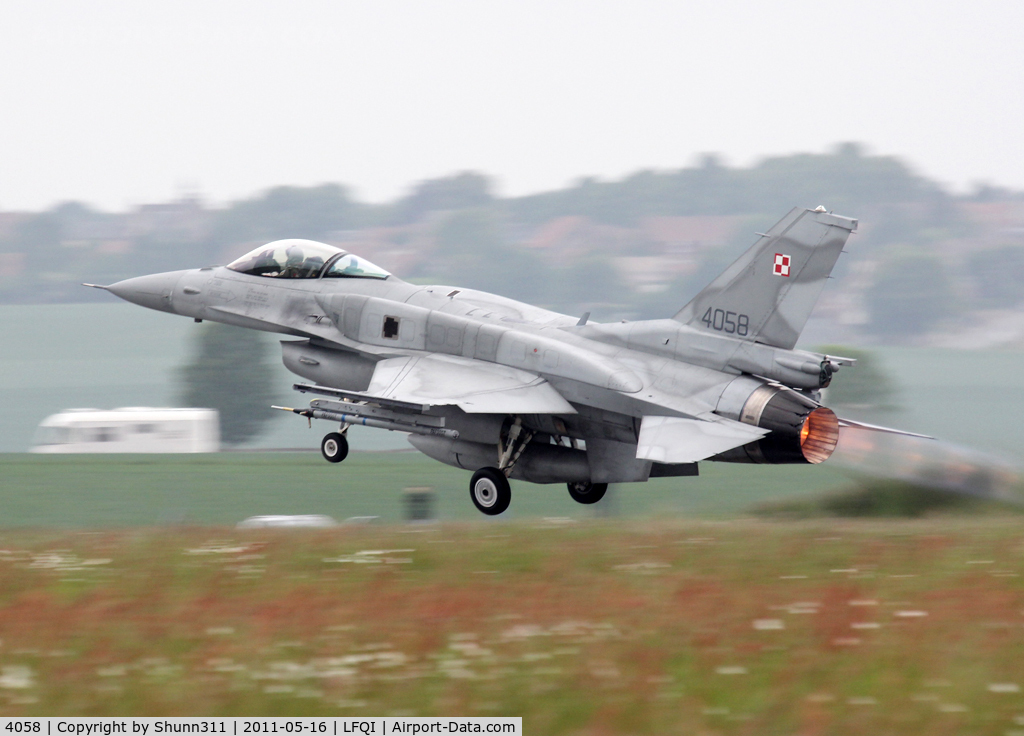 4058, 2003 Lockheed Martin F-16CJ Fighting Falcon C/N JC-19, On take off for exercice during NATO Tiger Meet 2011