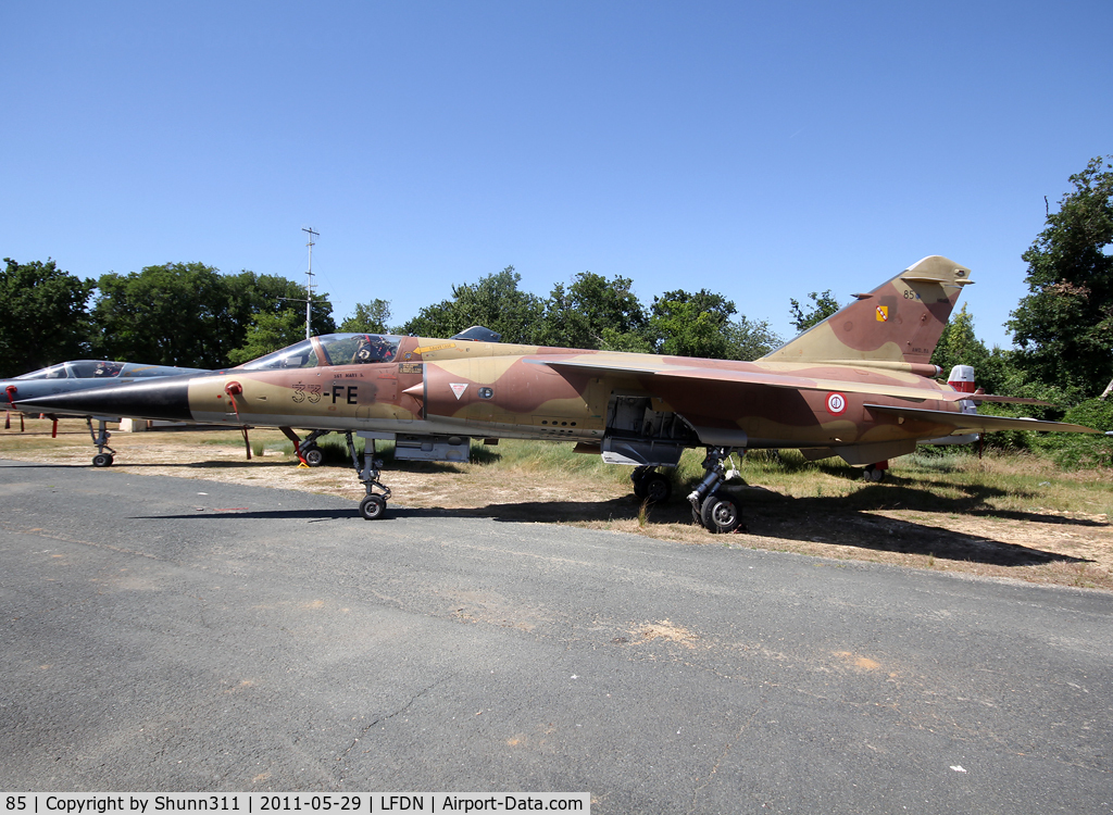 85, Dassault Mirage F.1C C/N 85, Stored at Rochefort AFB in desert c/s and seen during an Open Day...