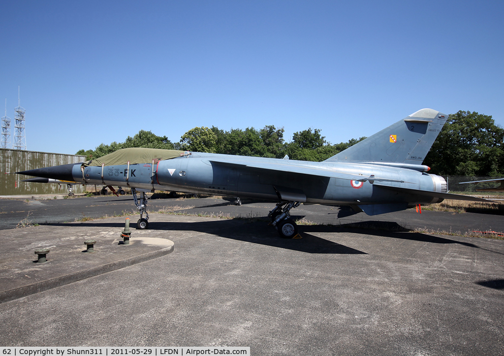 62, Dassault Mirage F.1C C/N 62, Stored at Rochefort AFB and seen during an Open Day...