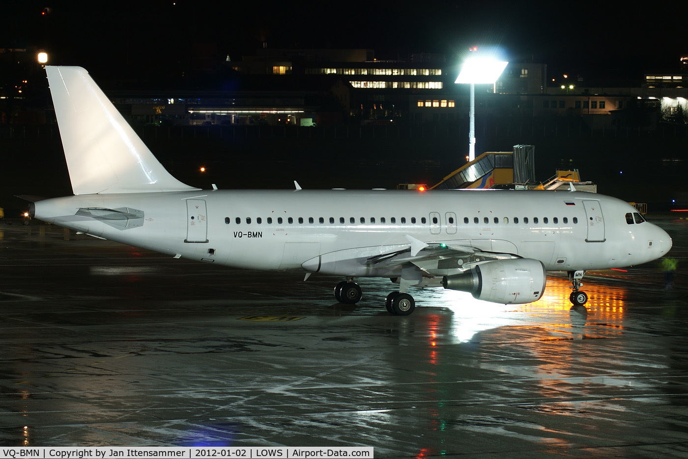 VQ-BMN, 2004 Airbus A319-111 C/N 2249, VQ-BMN @ LOWS