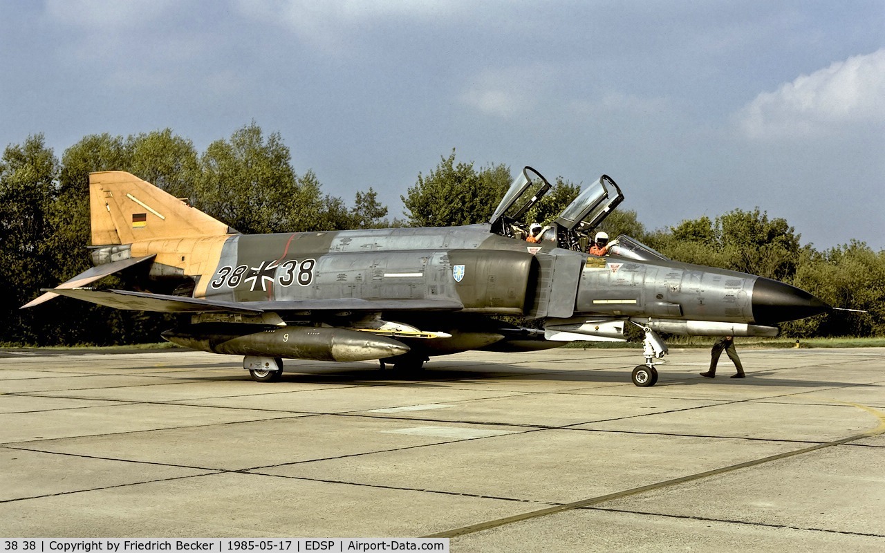 38 38, 1972 McDonnell Douglas F-4F Phantom II C/N 4719, last chance inspection