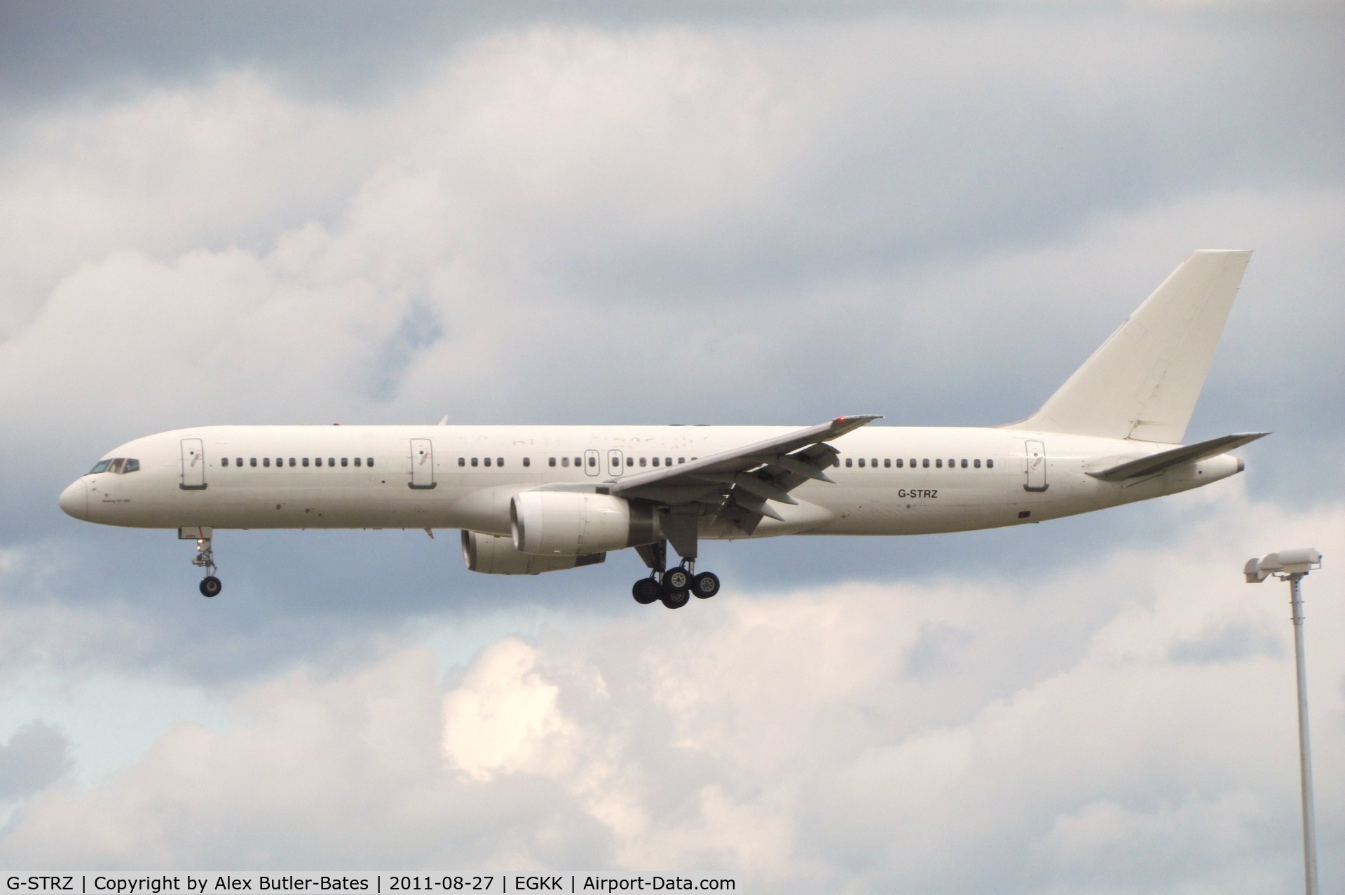G-STRZ, 1997 Boeing 757-258 C/N 27622, 