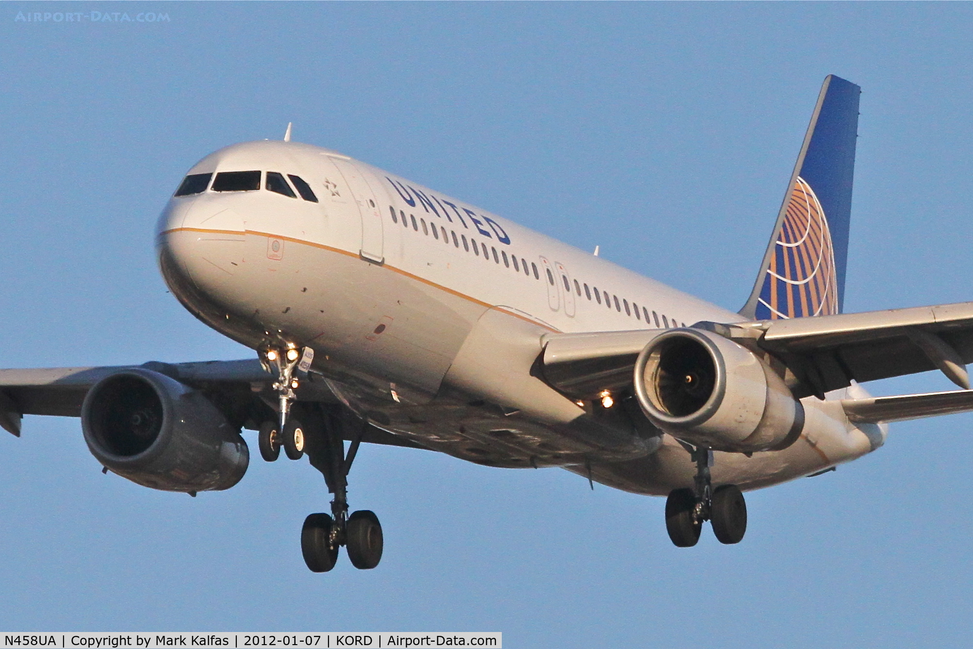 N458UA, 2000 Airbus A320-232 C/N 1163, United Airlines Airbus A320-232, UAL478 arriving from KLAX, RWY 28 approach KORD.