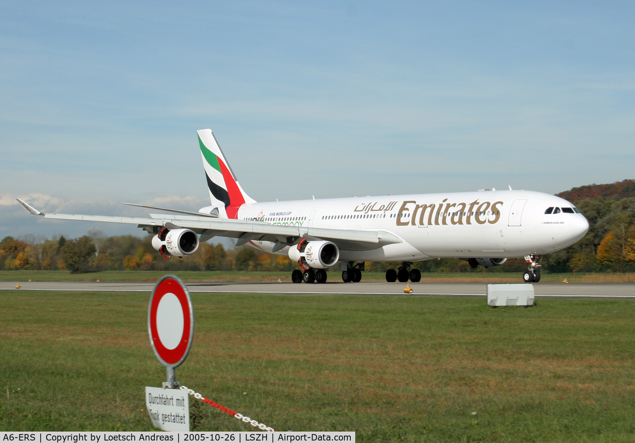 A6-ERS, 1996 Airbus A340-313 C/N 139, Emirates A340 landing