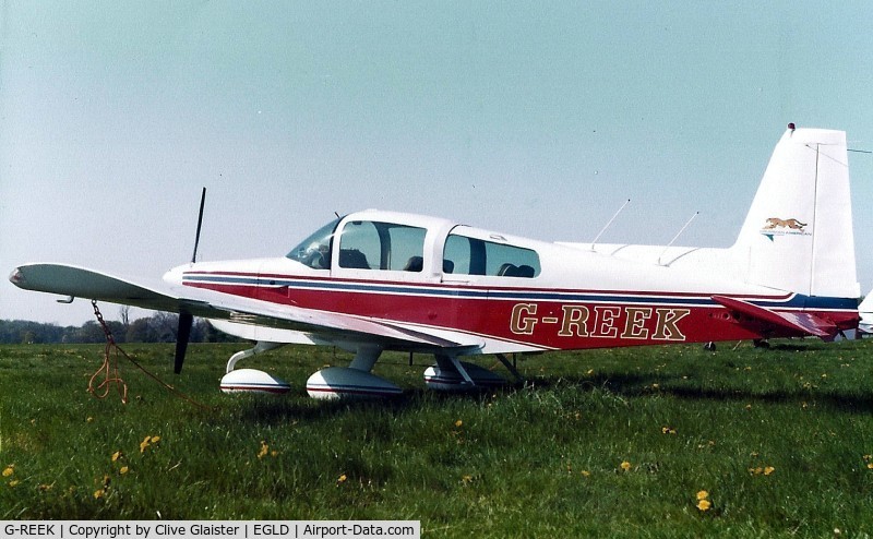 G-REEK, 1977 Grumman American AA-5A Cheetah C/N AA5A-0429, Cabair Ltd
canx to South Africa 9.2.2009, became ZS-SLL
Photo taken 1978