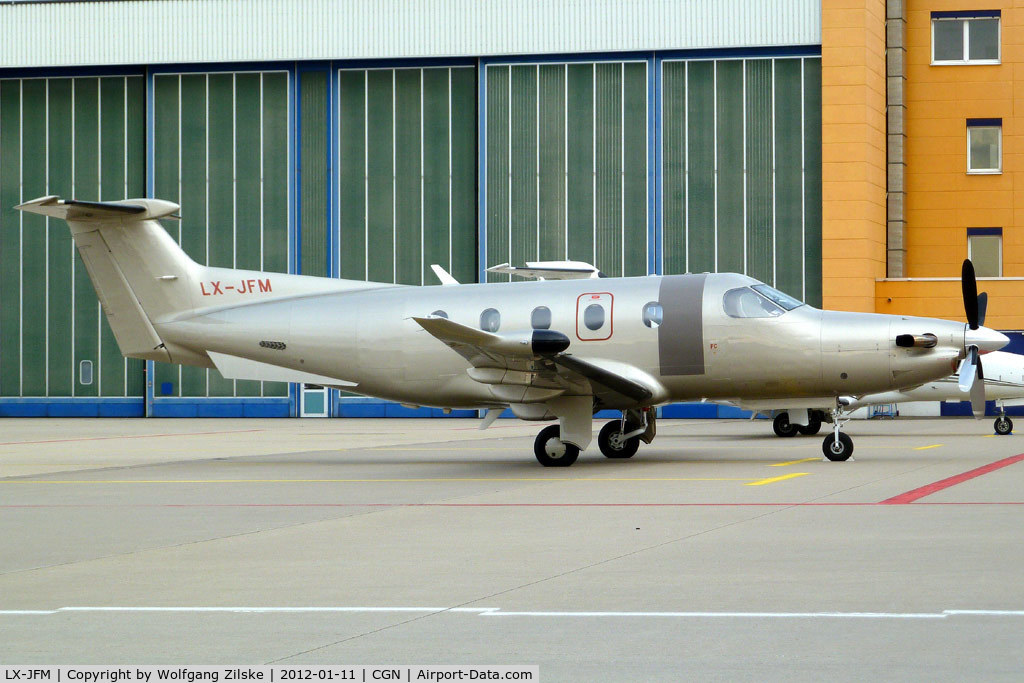 LX-JFM, 2007 Pilatus PC-12/47 C/N 812, visitor