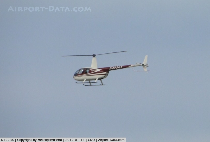 N422RX, 2001 Robinson R44 C/N 1094, Heading west in an air taxi towards the fuel station